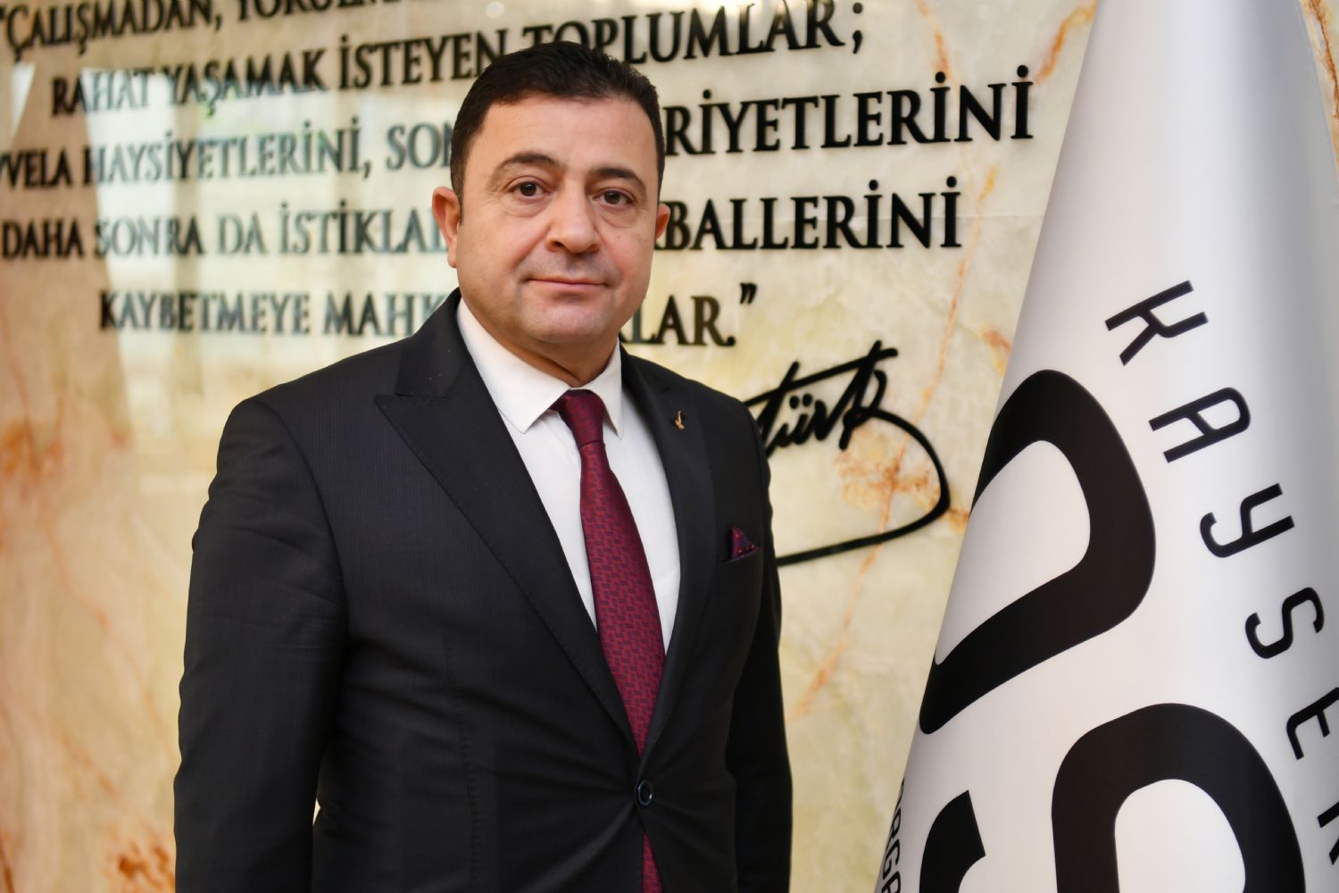 Başkan Yalçın: 2023 yılı ihracat rekoru tüm sanayicilerimizin başarısıdır